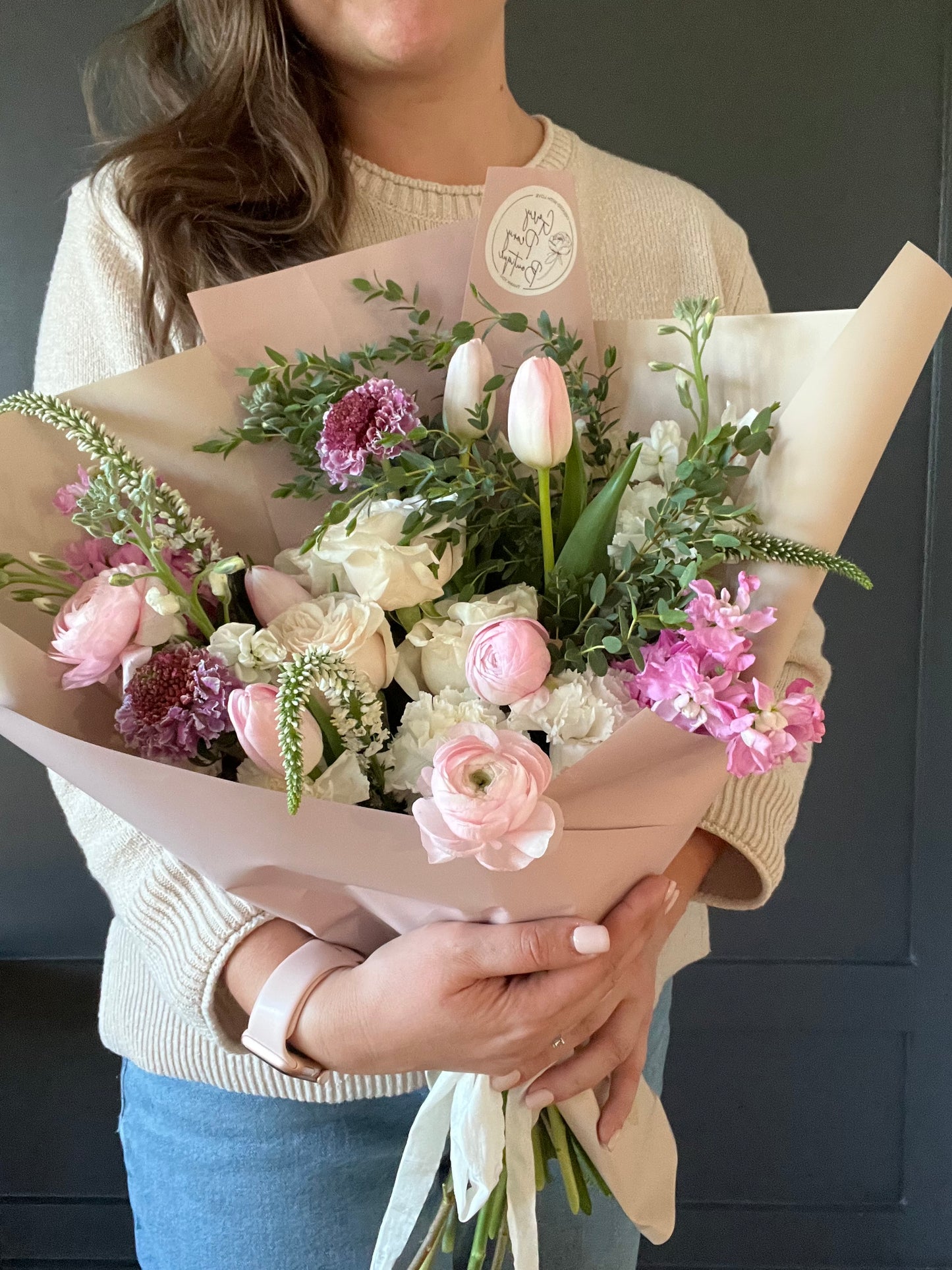 Fresh Flower Bouquets: Pretty in Pink