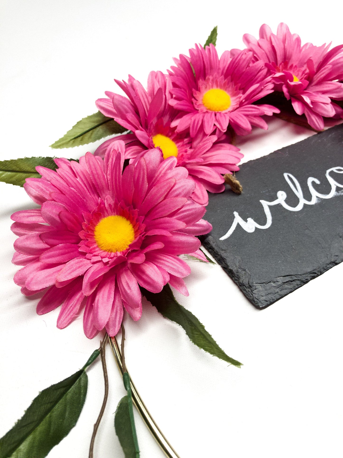 Metal Ring Wreath, Daisy, #107, Pink Daisies, Welcome Sign, Simple, Summer, Spring, Wall, Door, Nursery, Modern. Small, Indoor, Gold Natural