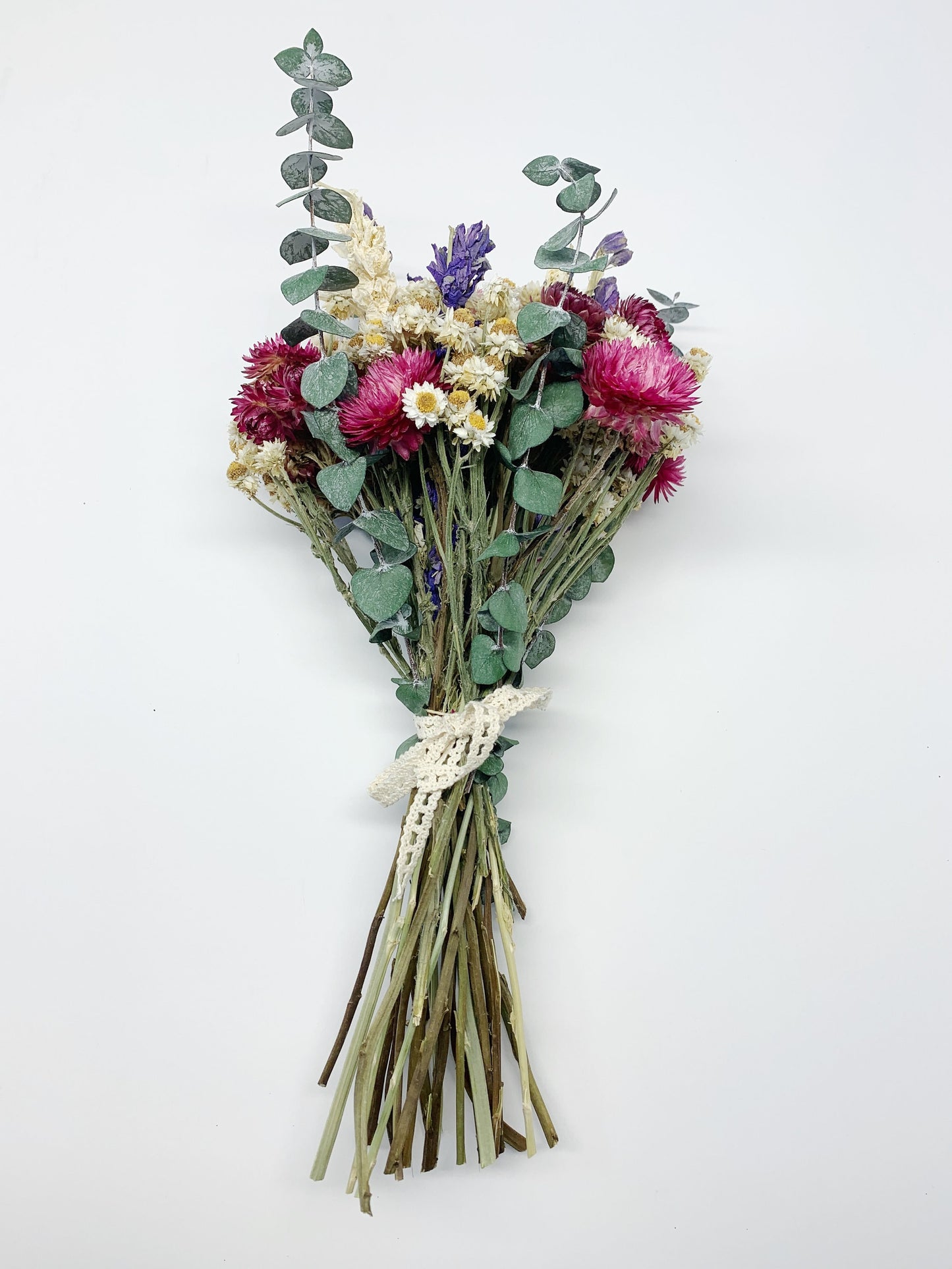 Floral Bouquet, Dried Flowers, House Decoration, CenterPIece, Eucalyptus, Strawflowers, Green, Pink, Gentle, Beautiful, Ammobium