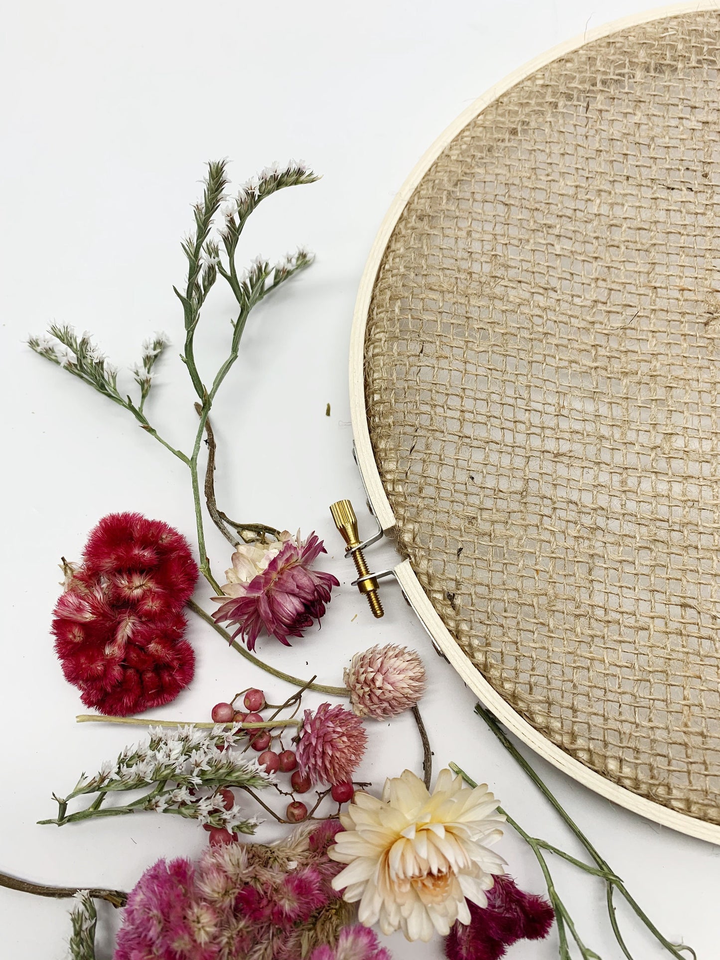DIY Wreath Kit, Christmas Project, Dried Flowers, Mothers Day gift, Arts and Crafts, Embroidery Hoop, Colorful Decoration, Burlap, Gift