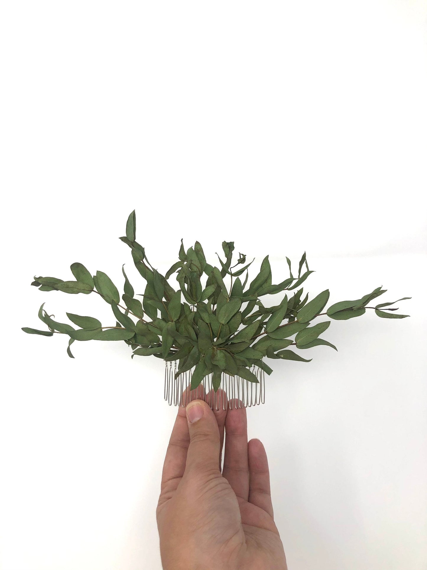 Greenery Hair Comb, Green wedding accessory with dried tear drop eucalyptus, Hair Pins, Preserved Flowers, Dried Floral Hair Clip