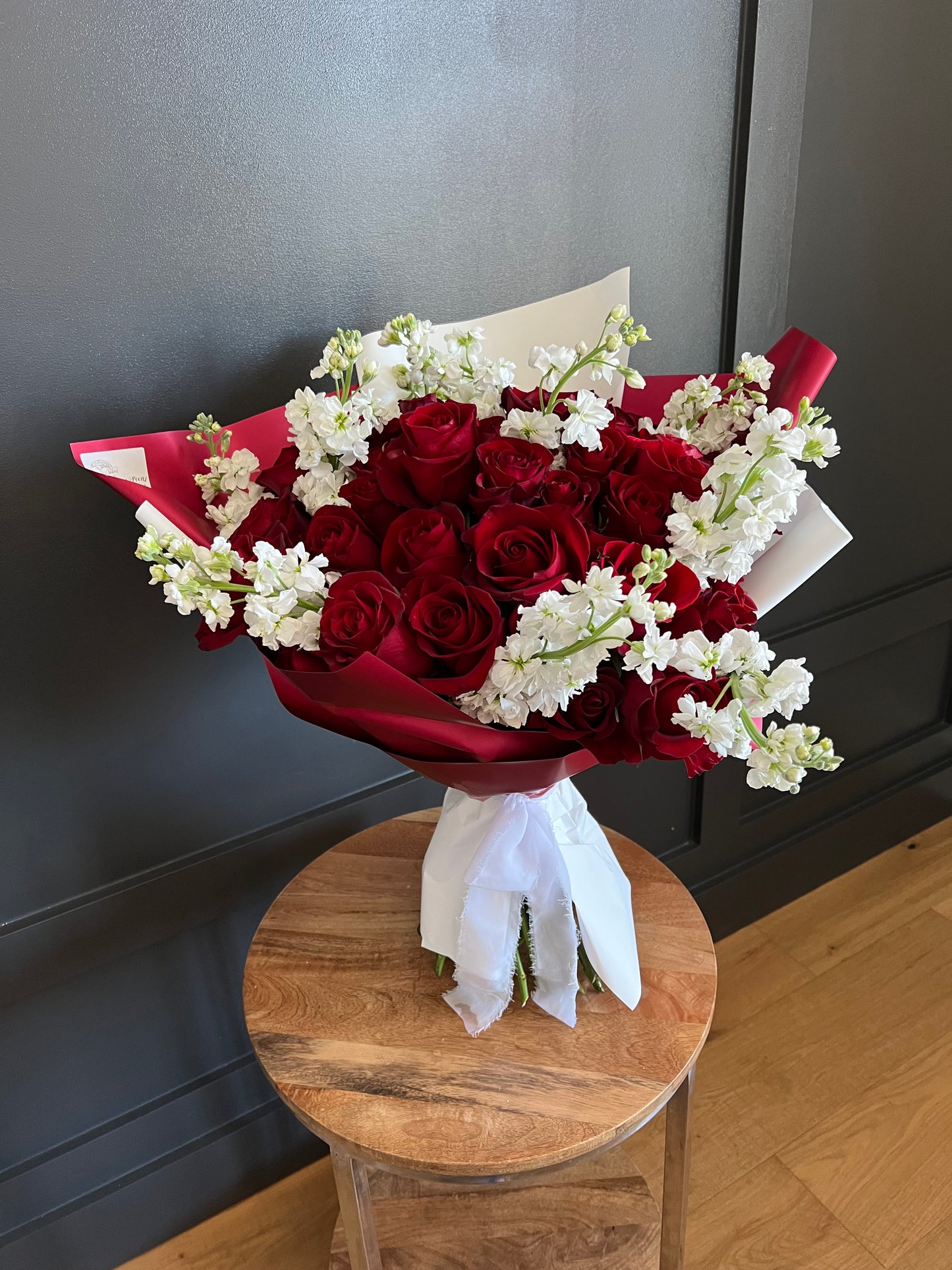 Fresh Flower Bouquets: Passionate Red