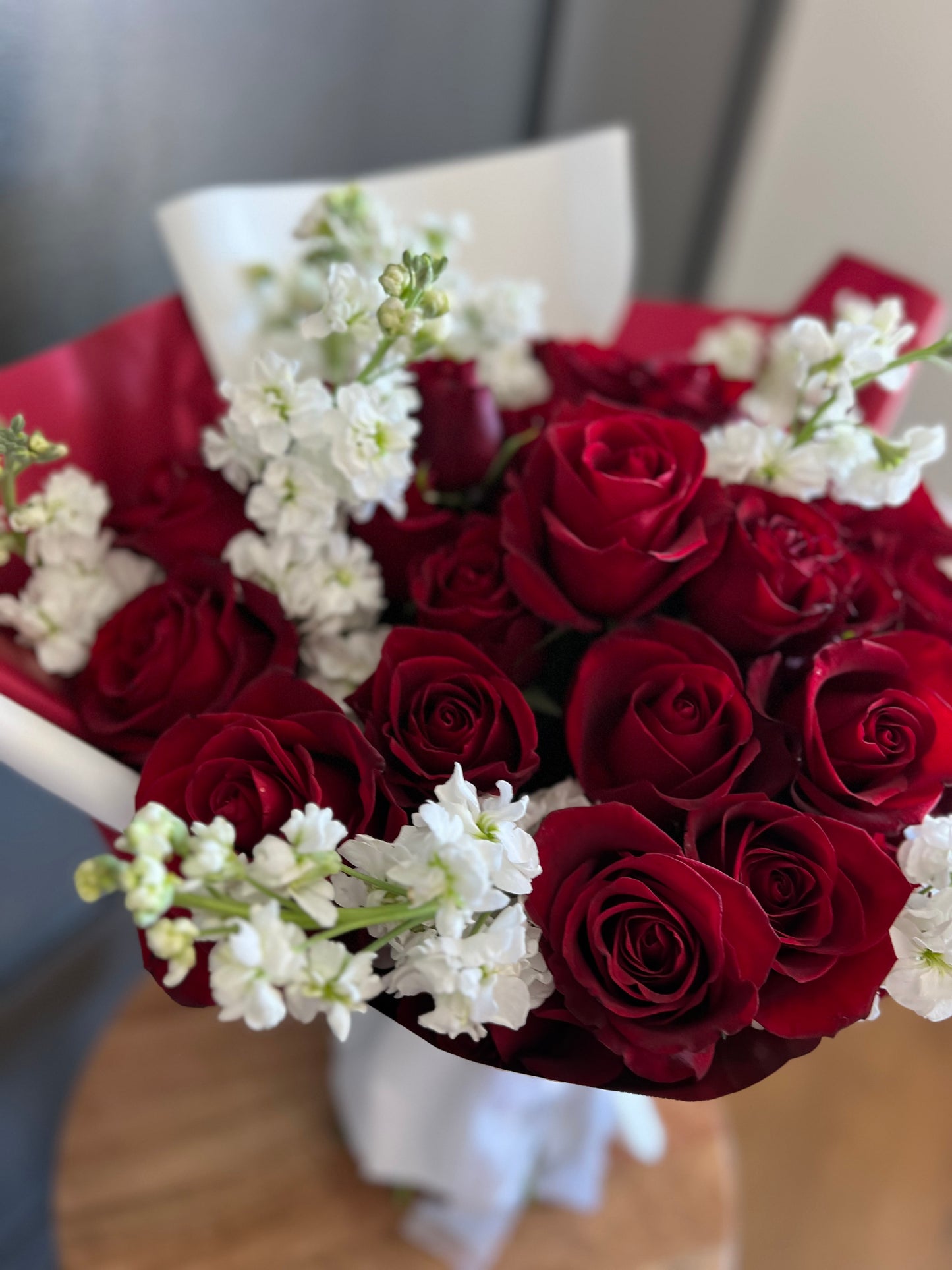 Fresh Flower Bouquets: Passionate Red