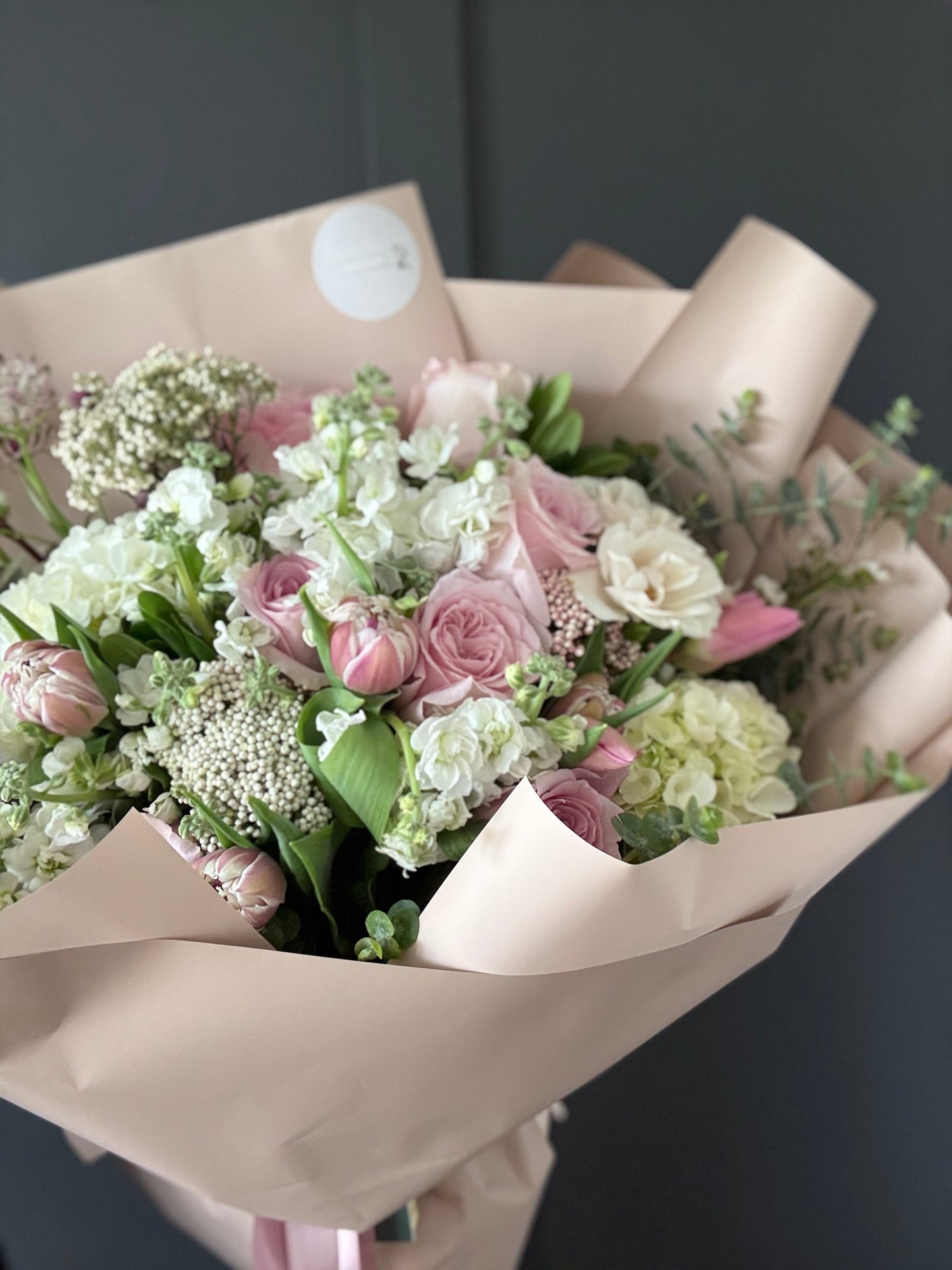 Garden Elegance – Fresh Seasonal Flower Bouquet
