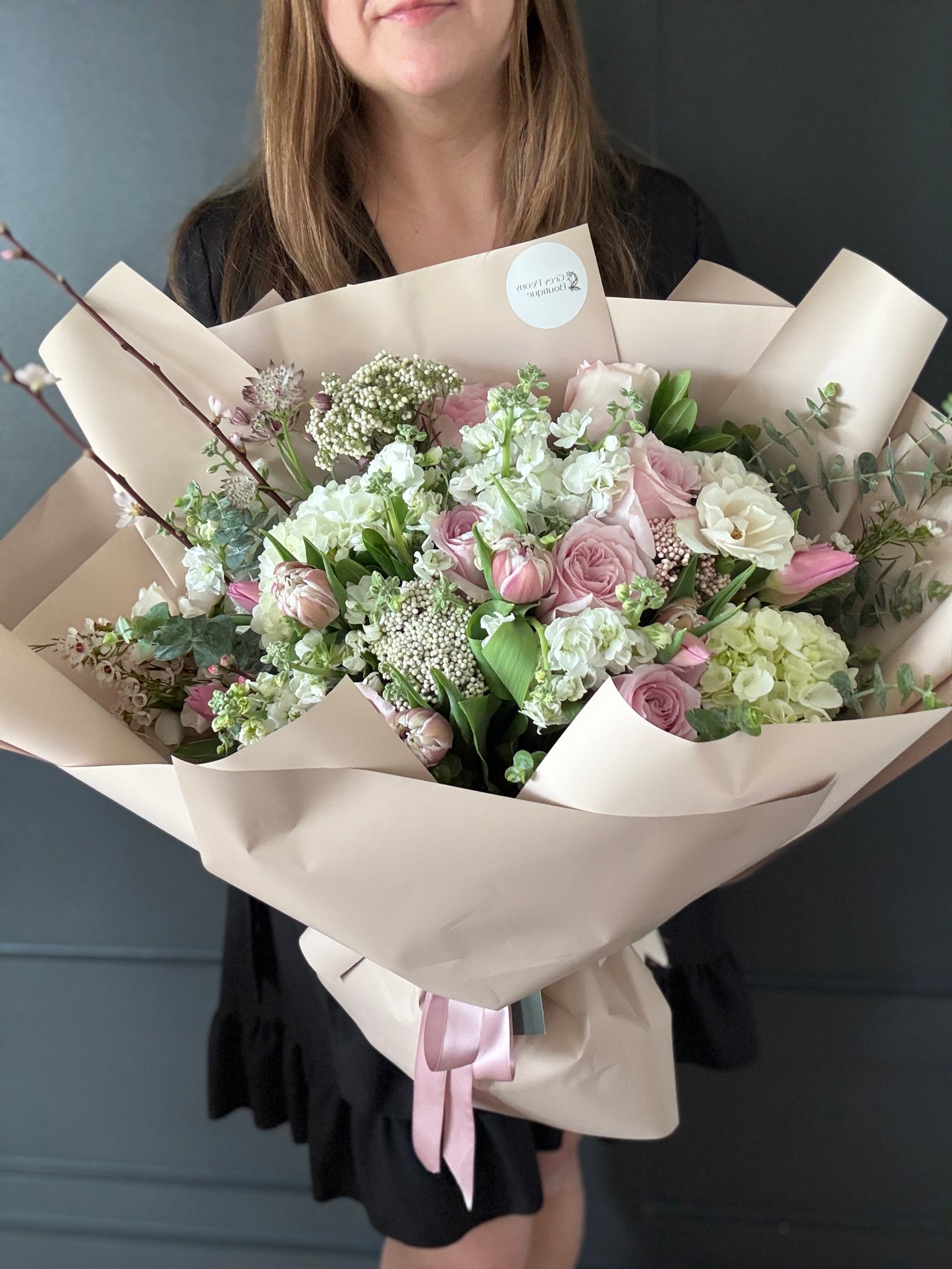 Garden Elegance – Fresh Seasonal Flower Bouquet