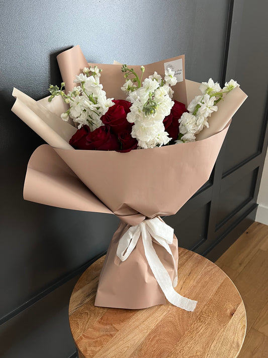 Passionate Red – Fresh Seasonal Flower Bouquet