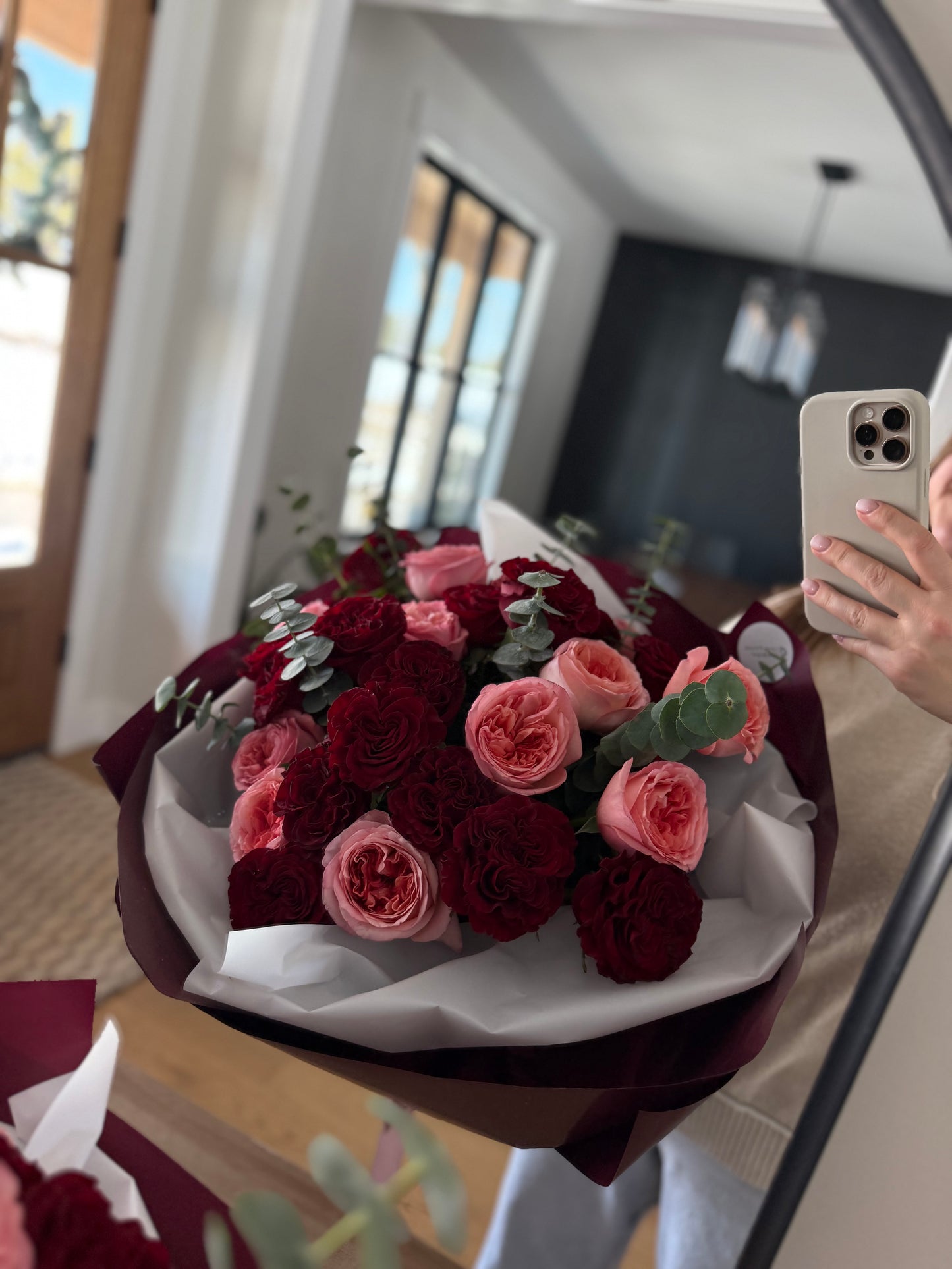 Velour Rouge Bouquet  – Fresh Flower Bouquet