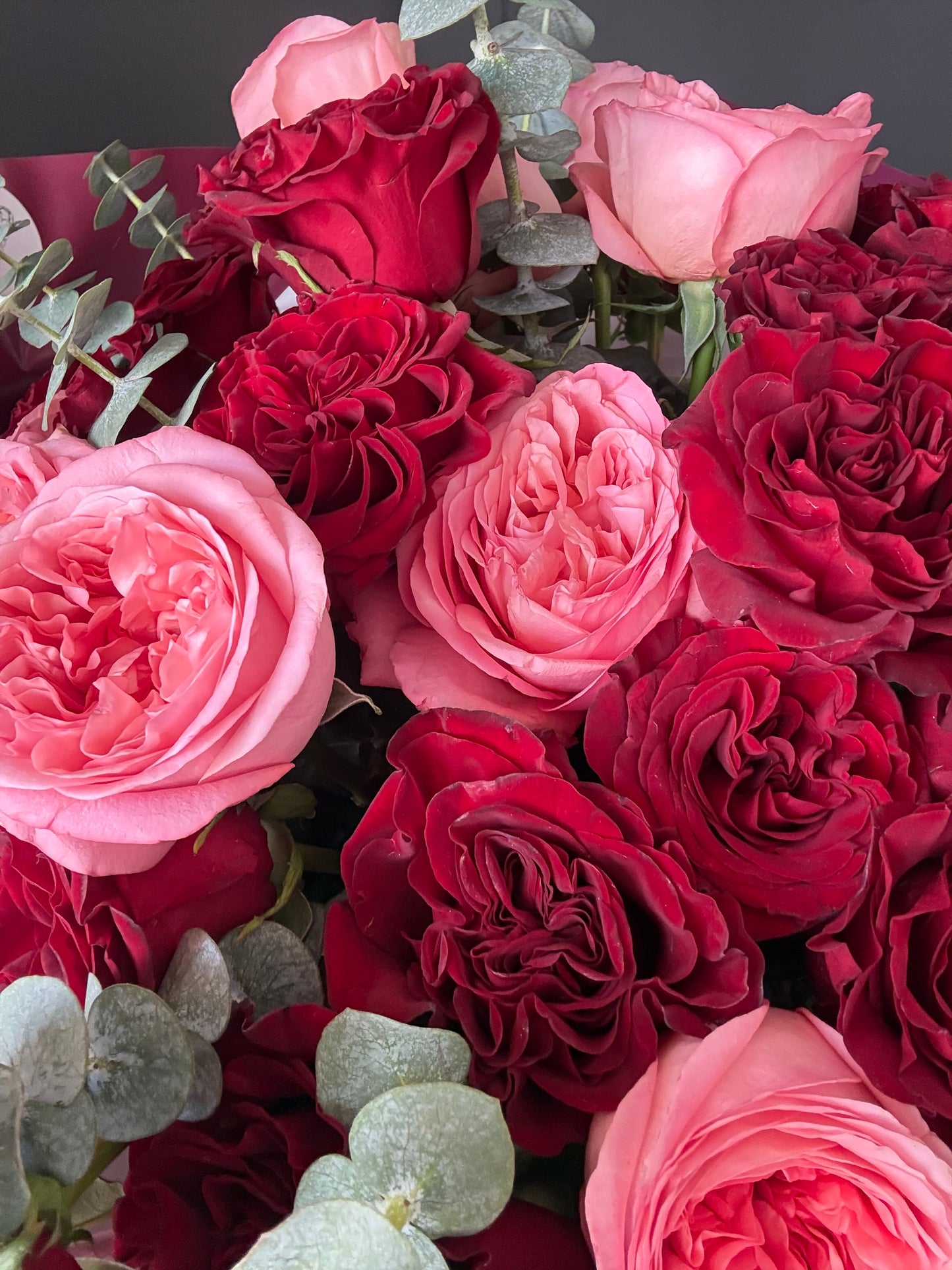 Velour Rouge Bouquet  – Fresh Flower Bouquet