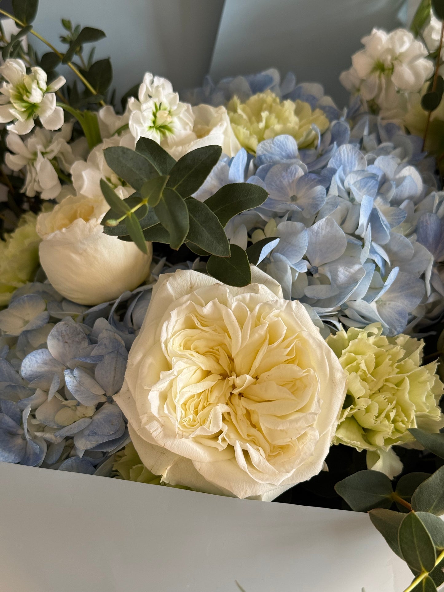 Sky Silk – Fresh Seasonal Flower Bouquet