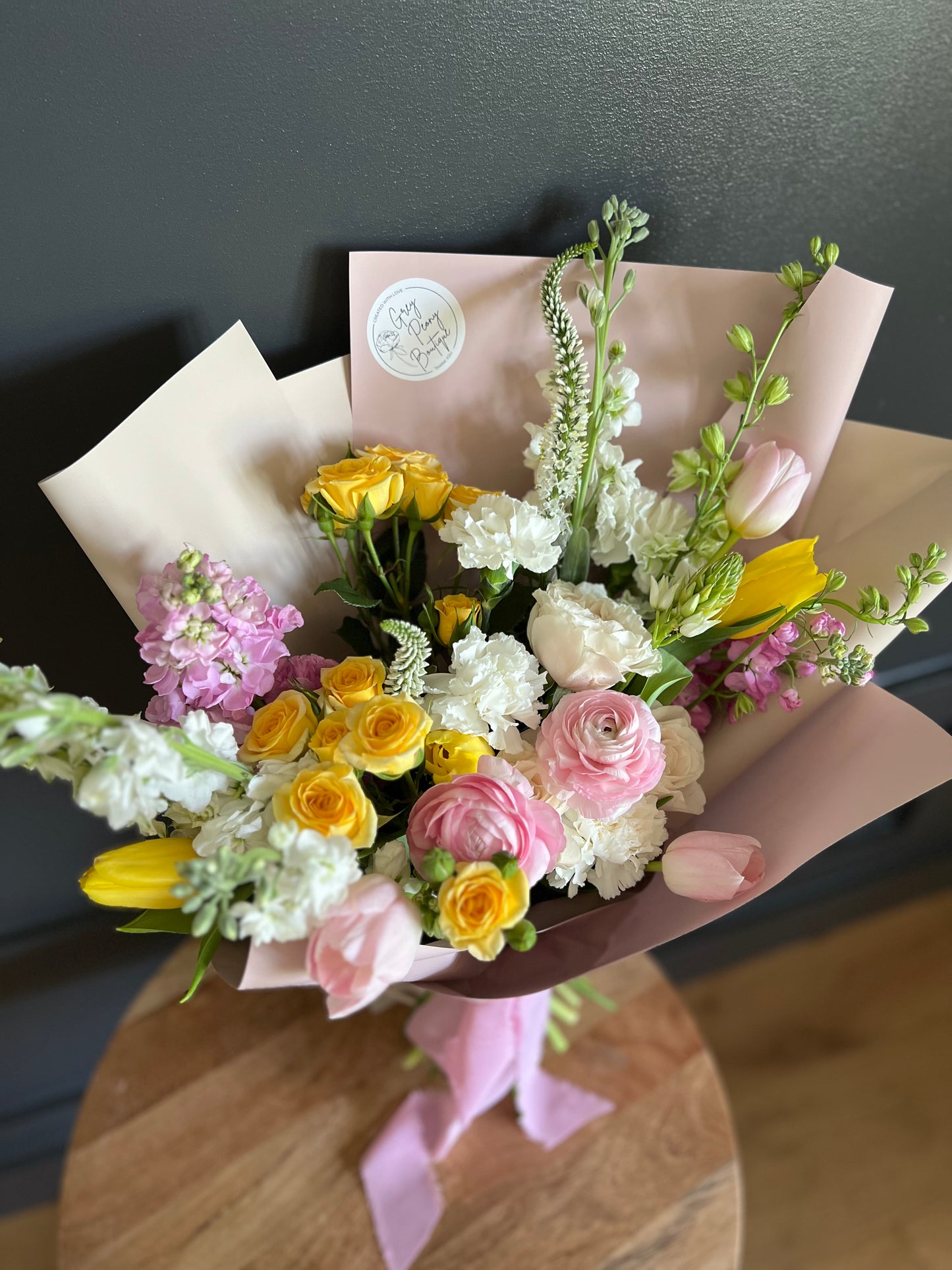 Fresh Flower Bouquets: Pastel Paradise