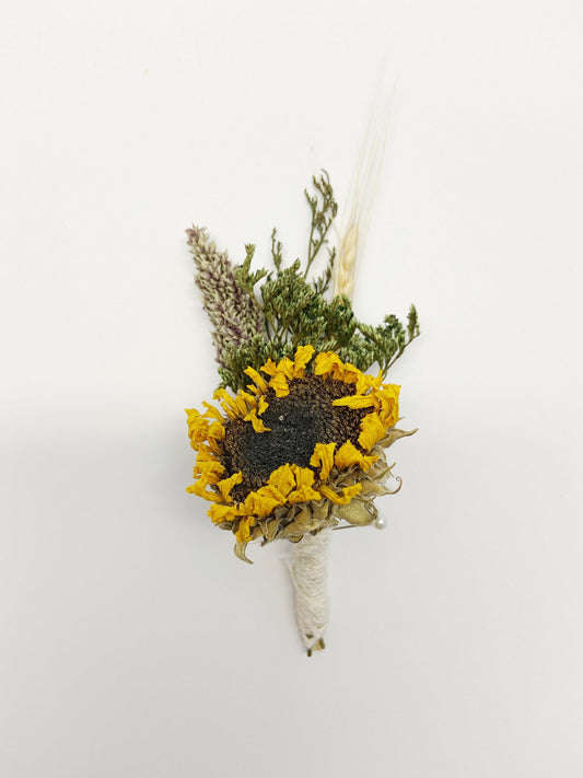 Wedding Boutonniere, Dried flowers, Preserved, Wedding Accessory, House Decoration, Rustic Wedding, Simplicity, Simple, Neutral